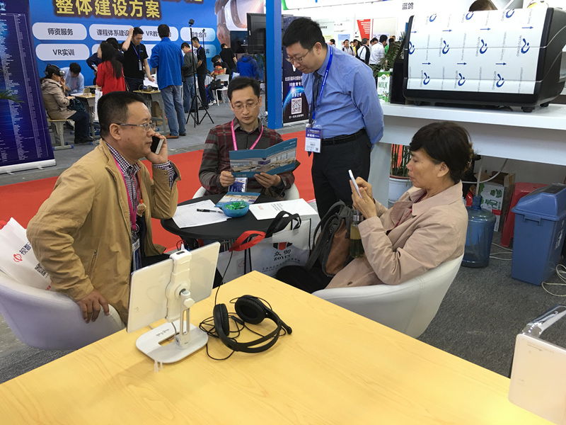 就業2_副本.jpg 就業2_副本.jpg