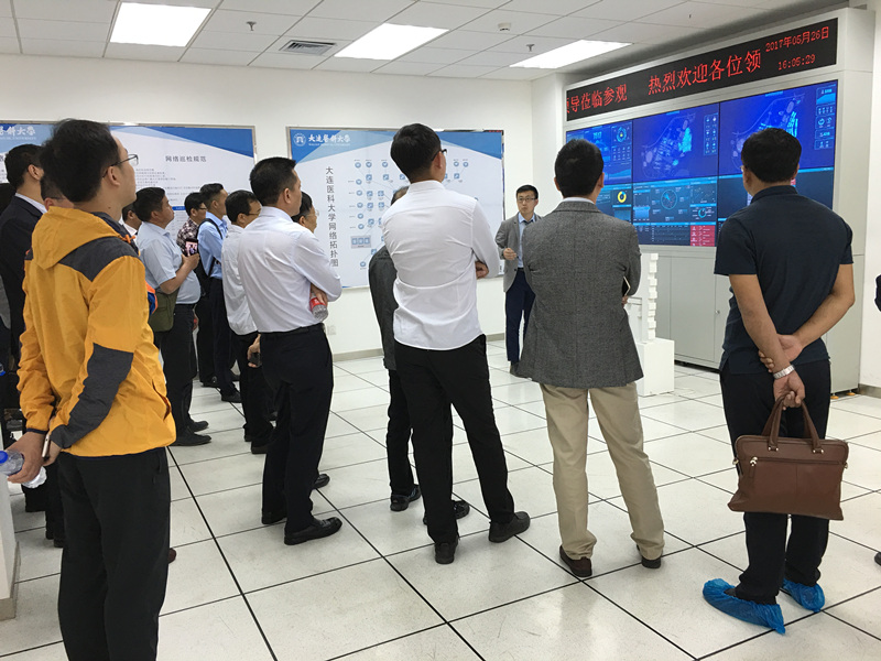 參觀3_副本.jpg 參觀3_副本.jpg